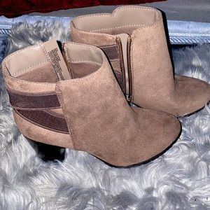 Gray/taupe booties